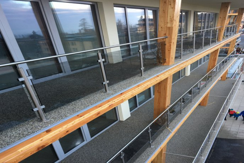 Realizácia kamienkových povrchov balkóny 1000 m2- Starý Smokovec - Madeira 2-4 mm